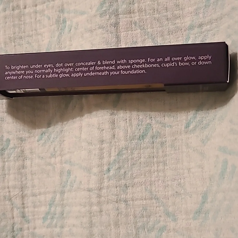 Tarte Shape Tape Glow Wand color Auroral .2 fl oz/ 6 ml NIB